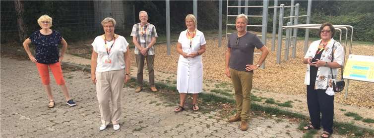 Im Rahmen des Gesprächsformats „Petra Kalkbrenner im Gespräch“ kam die Bürgermeisterin zum Bürgergespräch nach Heimerzheim. Foto: privat