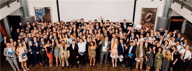 Im Rahmen des diesjährigen Sommerfestes wurden die 133 Absolventen geehrt.Foto: Simon Zimpfer