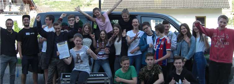 Im Rahmen eines Medienworkshops zeigten Redakteure des Jugendsenders des SWR „DasDing“ den Schülern der Klasse 8g an der Realschule plus Untermosel Grundlagen von Medienkompetenz auf. Realschule plus Untermosel