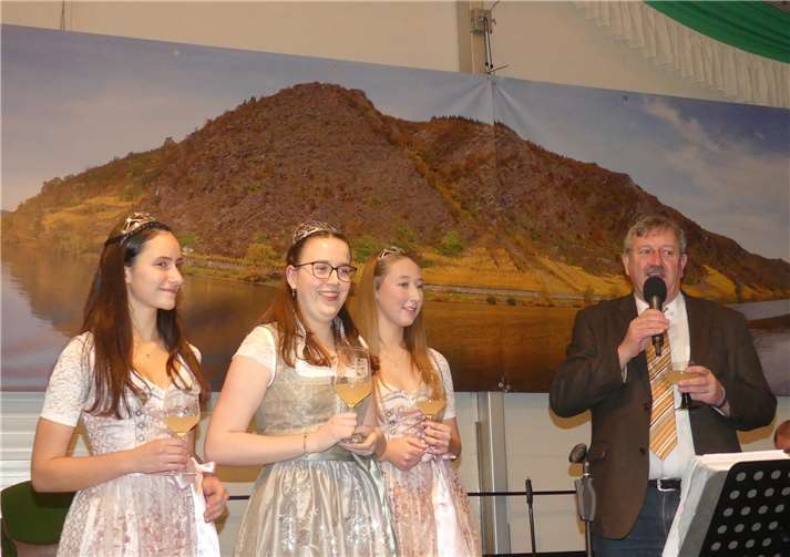 Im Rahmen seiner Begrüßungsansprache hieß der Stadtbürgermeister alle anwesenden Festbesucher willkommen.