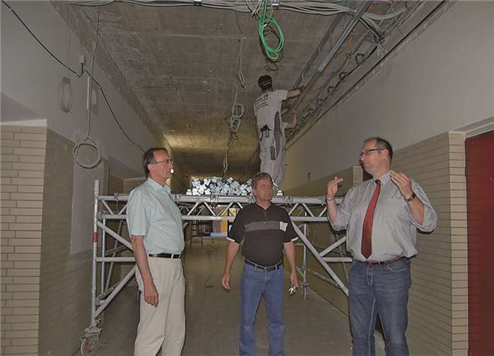 Im Rhein-Wied-Gymnasium laufen die Baumaßnahmen auf Hochtouren.