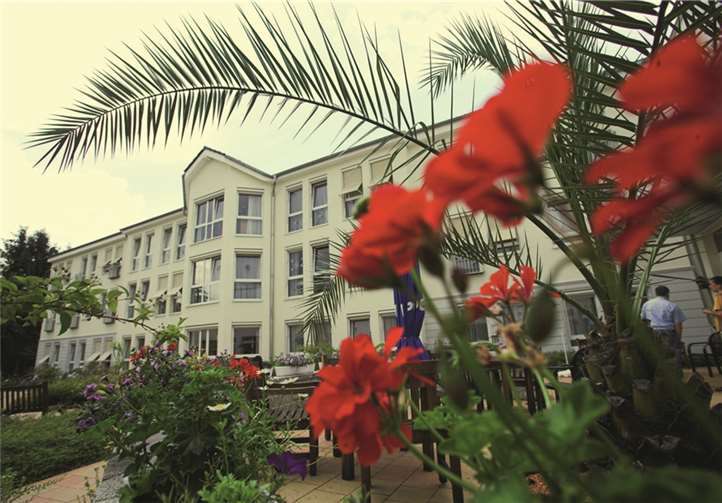 Im Sentivo Seniorenzentrum St. Martin lässt die neue Technologie mehr Zeit fürs Wesentliche - die Menschen. privat