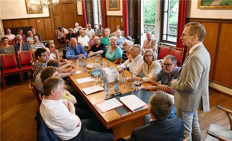 Im Sinziger Schloss fand die Ortsbeiratssitzung statt. Fotos: -RASCH-