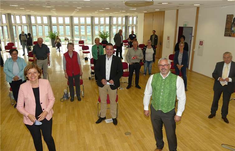 Im Sitzungssaal der Verbandsgemeinde Kaisersesch traf die rheinland-pfälzische Ministerpräsidentin die „Kümmerer vor Ort“. Fotos: TE