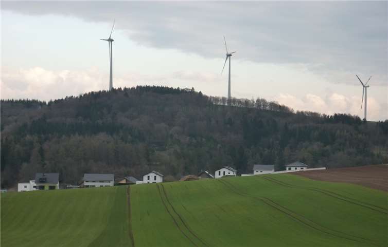 Im Sommer 2011 ging der Windpark Weibern-Rieden ans Netz.Fotos: privat