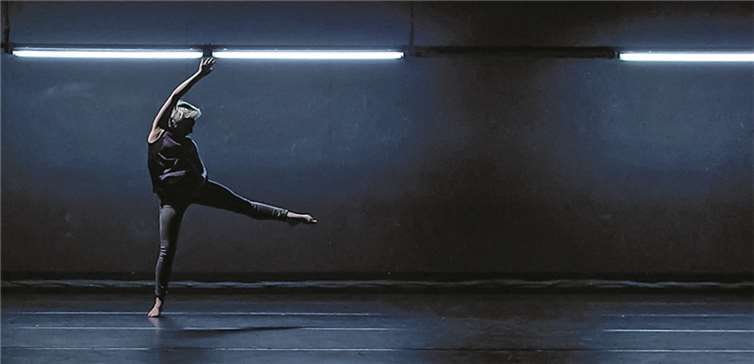 Im Spiegel- sowie im Rittersaal werden vier verschiedene Choreographien zu sehen sein.privat