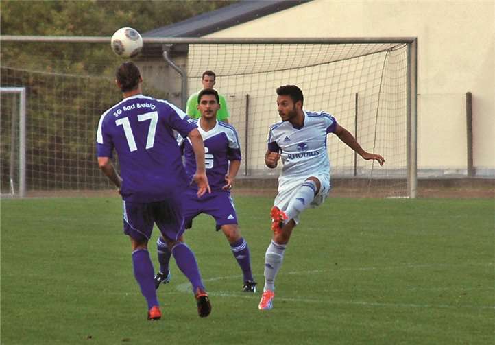 Im Spiel des Gastgebers gegen den Lokalrivalen aus Bad Breisig konnte sich der Oberligist mit 3:0 durchsetzen.