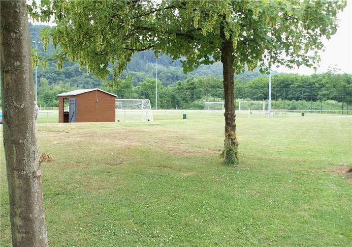 Im Stadion Insel Silberau gab esSportförderbescheide für sechs Sportvereine aus der Region.