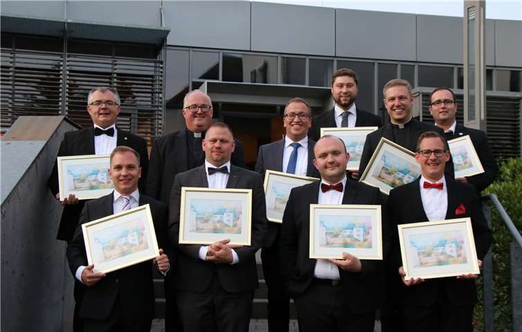 Im Studienhaus St. Lambert fand die Verabschiedung von neun Studenten, zwei Dozenten und dem Subregens statt. Foto: M. Brandt