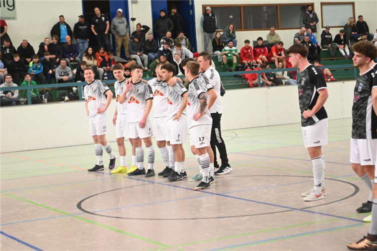 Im Viertelfinale behielt der Gastgeber im Neunmeterschießen gegen den TuS Montabaur die Oberhand, doch in der Vorschlussrunde war gegen die U19 der TuS Koblenz Endstation. Am Ende reichte es für das Team von Trainer Damir Mrkalj zum vierten Platz.