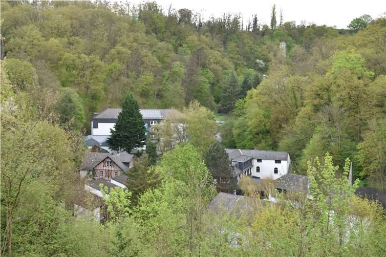 Im Wenigerbachtal sollen laut Bebauungsplan Häuser mit bis zu sieben Stockwerken entstehen.  Foto: HEP