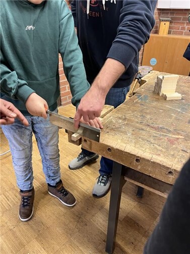 Im Werkraum entstanden an diesem Tag mit viel Geschick selbstgemachte Schlüsselanhänger.