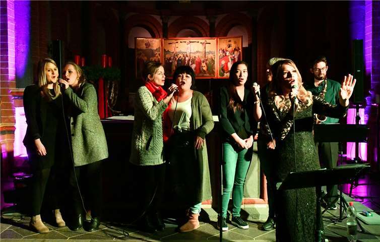 Im ansprechenden Ambiente der Pfarrkirche konnte Andrea Zug die Besucher mehr als überzeugen.RASCH