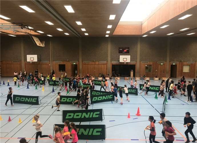 Im eigenen Tempo durchliefen die Kinder eine Stunde lang den Parcour.