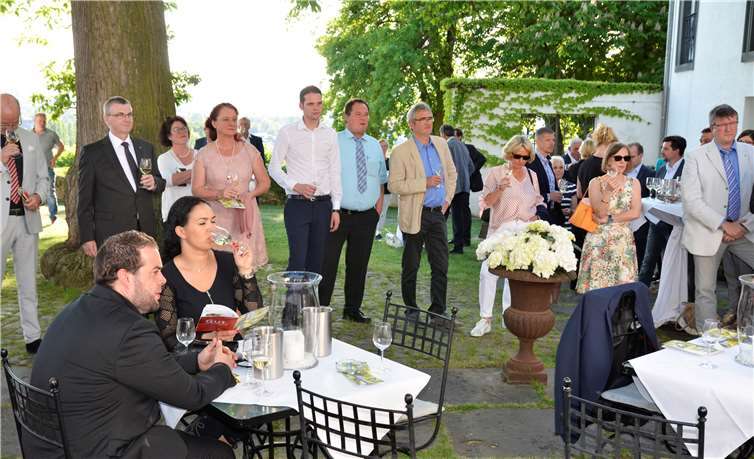 Im einzigartigen Ambiente von Gut Besselich in Urbar wurden die besten Mayen-Koblenzer Weine verkostet.
