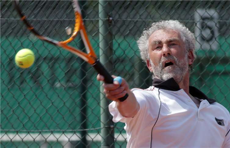 Im engsten Match des Tages setzte sich Christoph Hilpisch gegen seinen Diezer Dauerkonkurrenten Thomas Kießlich durch.