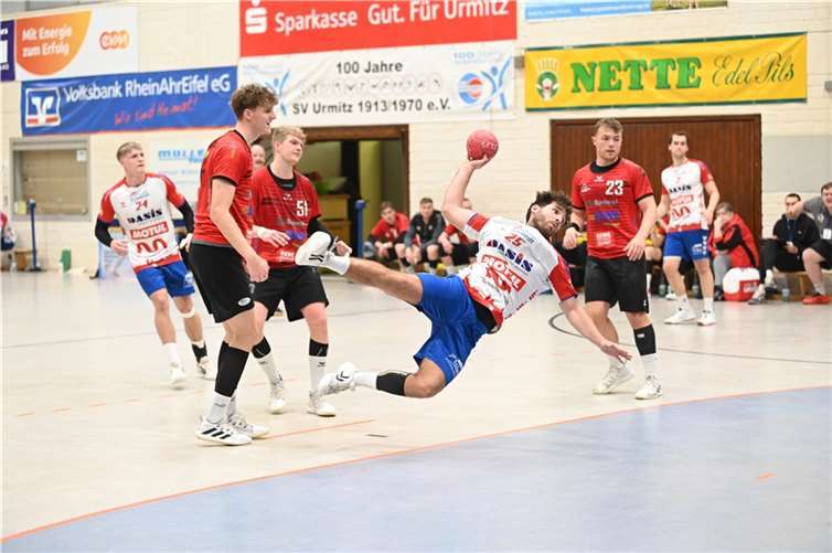 Im ersten Rückrundenspiel gegen die Spielgemeinschaft SV64 und VTZ Zweibrücken musste sich die Mannschaft mit 22:26 (9:13) geschlagen geben.  Foto: privat