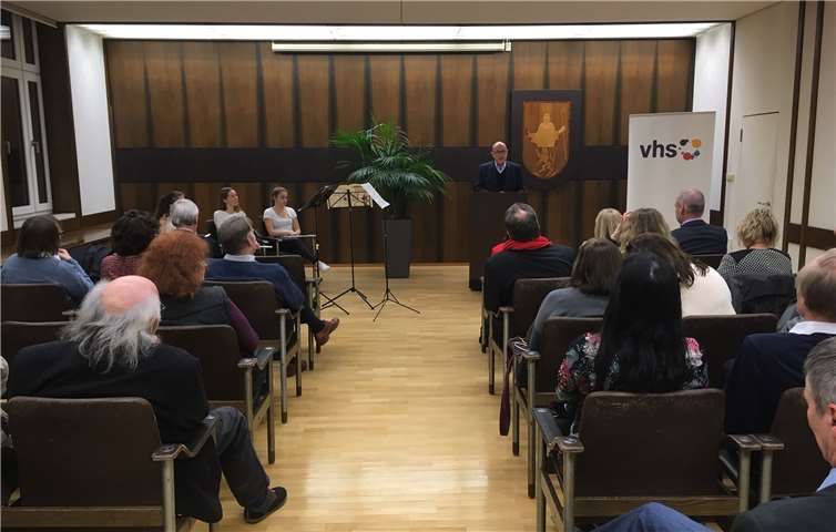 Im großen Rathaussaal wurde das 50-jährige Jubiläum der VHS Bendorf gefeiert. Foto: Stadt Bendorf am Rhein