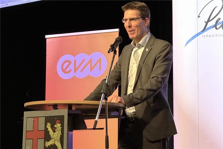 Im neuen Jahr mit Mut und Zuversicht nach vorne blicken, so der Aufruf von Bürgermeister Sebastian Busch.Fotos: Michael Thum, Antriebstechnik Saftig GmbH