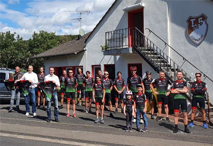 Im neuen Outfit wird die starke Radsportabteilung bei den nächsten Wettkämpfen glänzen.Foto: privat