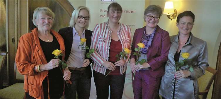 Im neuen Vorstand arbeiten federführend Dr. Gisela Grohmann, Dr. Maria von Loevenich, Claudia Grimm-Riepe, Präsidentin, Doris Kalenborn, Karolin König-Kunz, stellvertretende Präsdentin (v.l.n.r.).