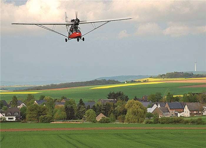 Im offenen Ultraleicht-Flugzeug im Anflug auf Naunheim.privat