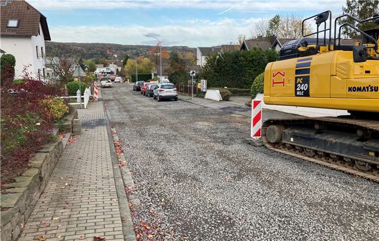 Im unteren Bauabschnitt wird bis Anfang November die erste Asphaltdecke vorbereitet. Foto: privat