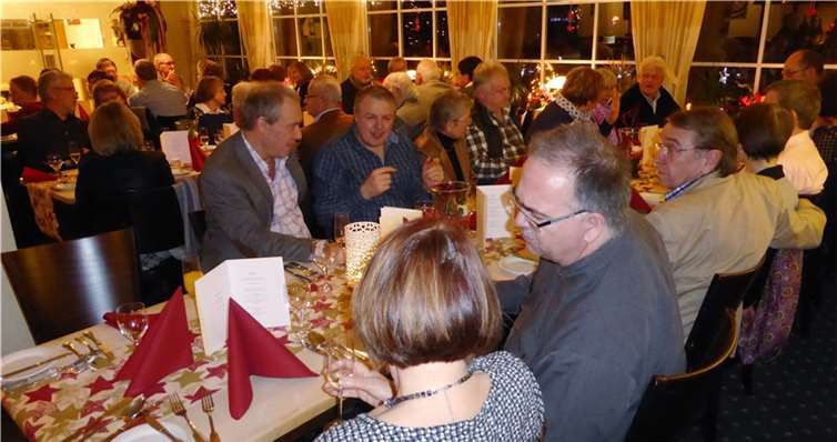 Im weihnachtlich geschmückten Vinetum fand in gemütlicher Runde der Jahresabschluss statt.privat