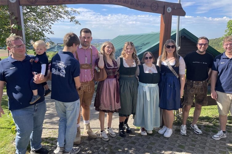 Im zünftigen Look erschienen nicht nur Mitglieder der Feuerwehr aus Ohlenberg.