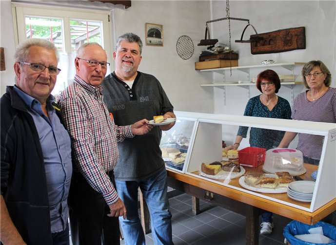 Immer wieder beliebt: der selbstgebackene Kuchen der Sängerfrauen.