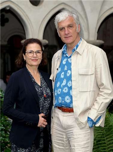 Immer wieder gerne in Rommersdorf, Walter Sittler, hier zusammen mit Barbara Auer.