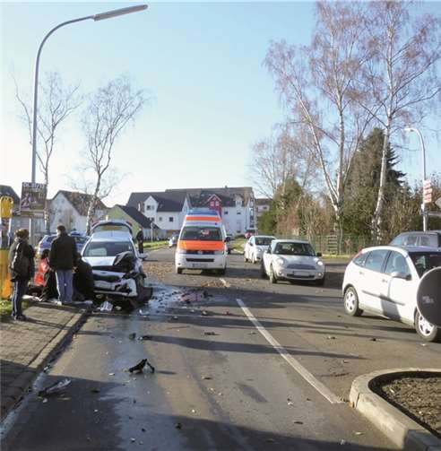 Immer wieder passieren an der Kreuzung Laßportstraße – Mertlocherstraße Verkehrsunfälle. Privat