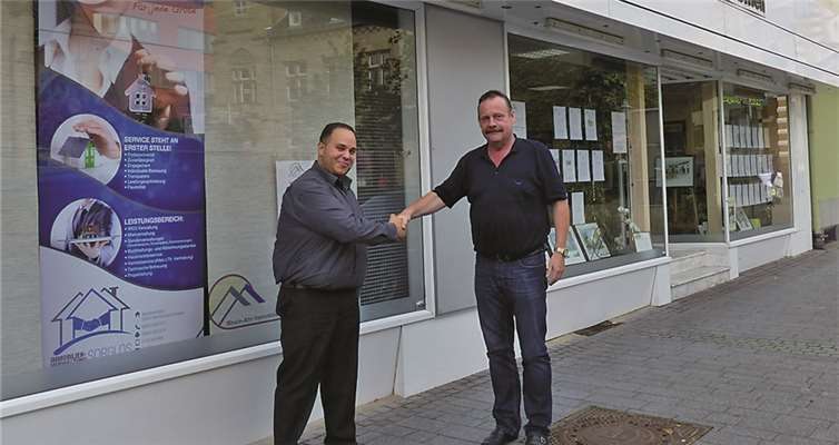 Immobilienverwalter Rachid Amalhaf und Immobilienmakler Heinz-Peter Fuhs.privat