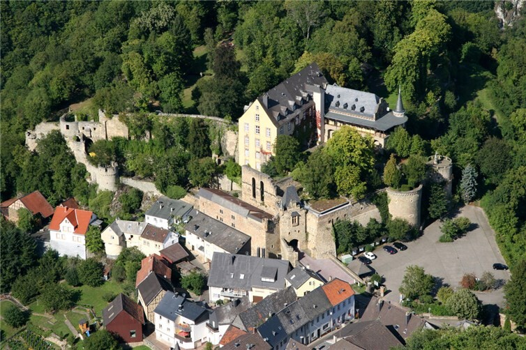 Imposante Stammburg der Wild- und Rheingrafen: Burg/Schloss Dhaun