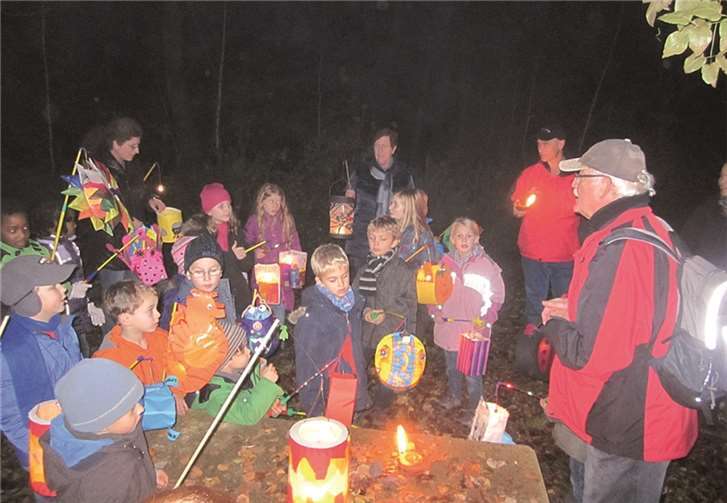 Impresseion einer St. Martins-Laternenführung im Römerbergwerk vom letzten Jahr. Archiv Vulkanpark GmbH