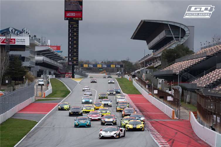 Enrico Förderer sichert sich Vizemeisterschaft bei stürmischem Saisonfinale in Barcelona Impression von der GT Winter Series in Barcelona. Foto: Gedlich Racing