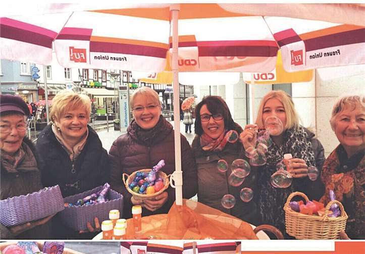 Impressionen der Osteraktion der Rheinbacher Frauenunion. privat