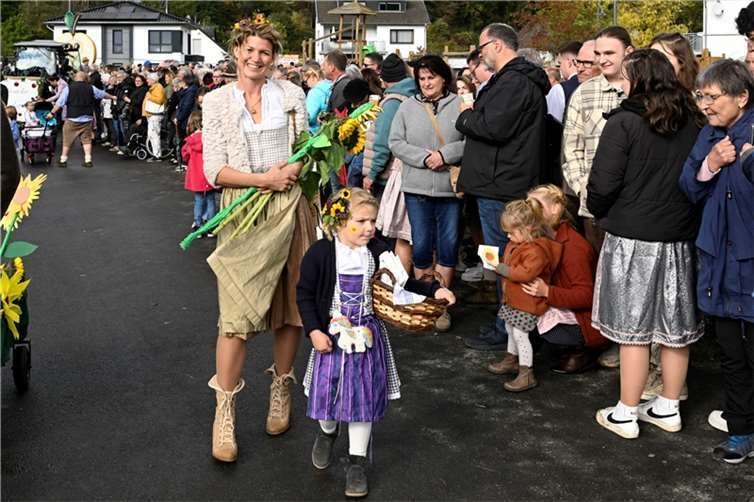 Impressionen vom Trachtenumzug beim Oktoberfest in Insul am15.10.2023