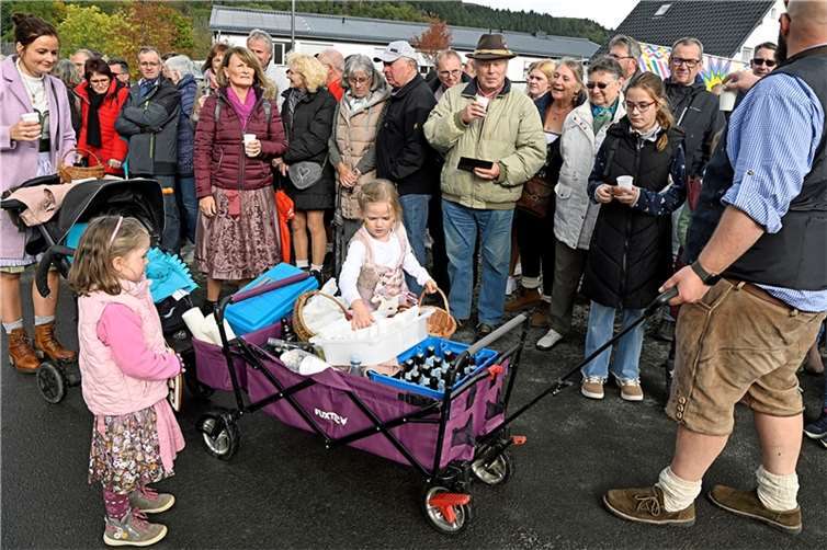 Impressionen vom Trachtenumzug beim Oktoberfest in Insul am15.10.2023