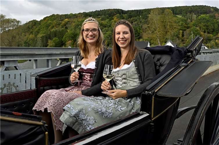Impressionen vom Trachtenumzug beim Oktoberfest in Insul am15.10.2023