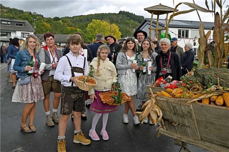 Impressionen vom Trachtenumzug beim Oktoberfest in Insul am15.10.2023