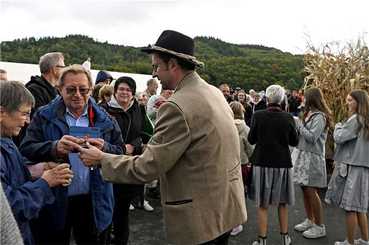 Impressionen vom Trachtenumzug beim Oktoberfest in Insul am15.10.2023