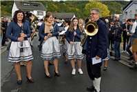 Impressionen vom Trachtenumzug beim Oktoberfest in Insul am15.10.2023
