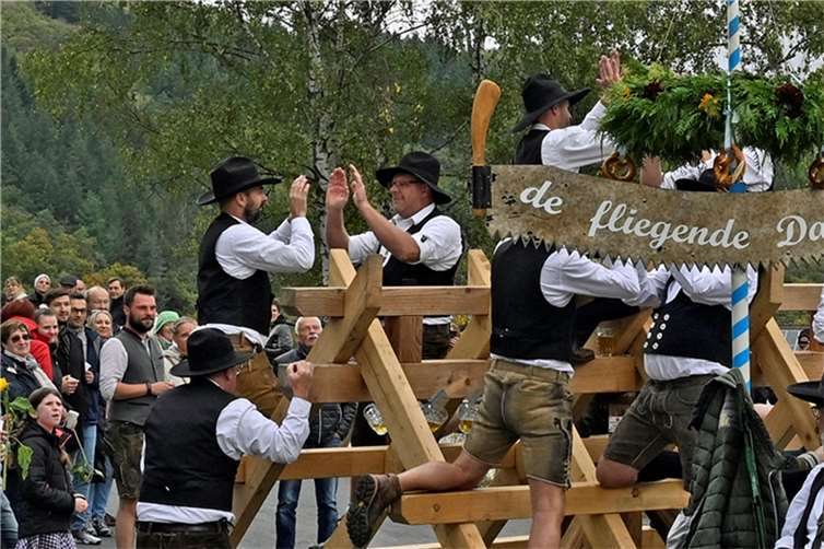 Impressionen vom Trachtenumzug beim Oktoberfest in Insul am15.10.2023