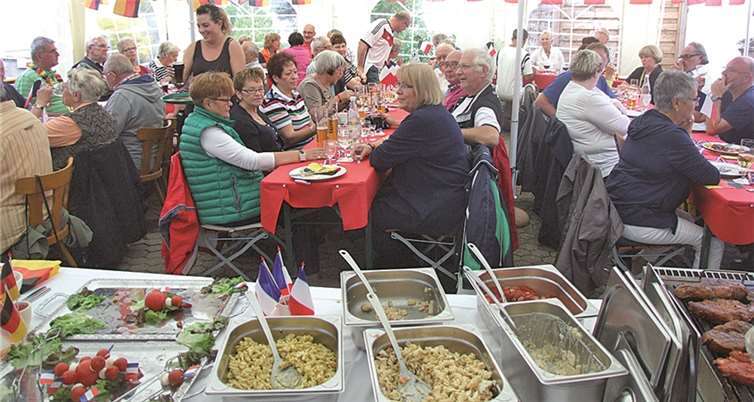Impressionen vom traditionellen Gartenfest zum Französischen Nationalfeiertag.