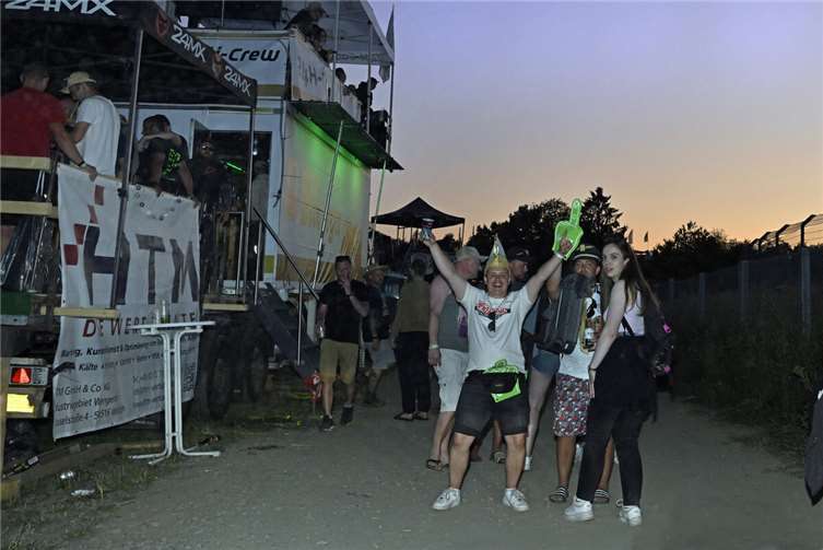 Impressionen von der großen Fanparty 2025 rund um die Nordschleife bei der 53. A...