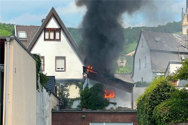 In Ahrweiler ist die Kaffeerösterei in der Oberhut in Brand geraten.