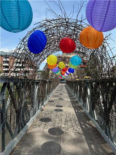 In Bad Neuenahr-Ahrweiler wird es wieder „Frühlingsbunt“. Fotos: Werbegemeinschaft Bad Neuenahr-Ahrweiler