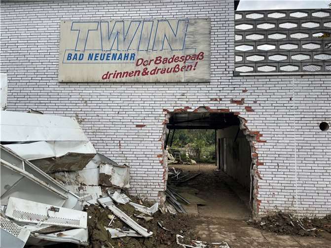 Bad Neuenahr: Warum die Kurstadt beim Aufräumen hinterherhinkt In Bad Neuenahr kommen die Aufräumarbeiten langsamer voran. Foto: ROB