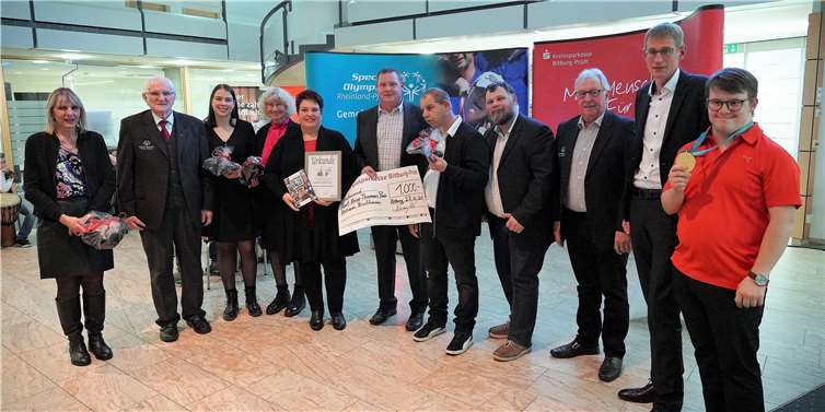 In Bitburg wurde der Reitverein Bruchhausen mit dem Karl-Heinz Thommes Preis ausgezeichnet. Foto: Wilfried Kootz